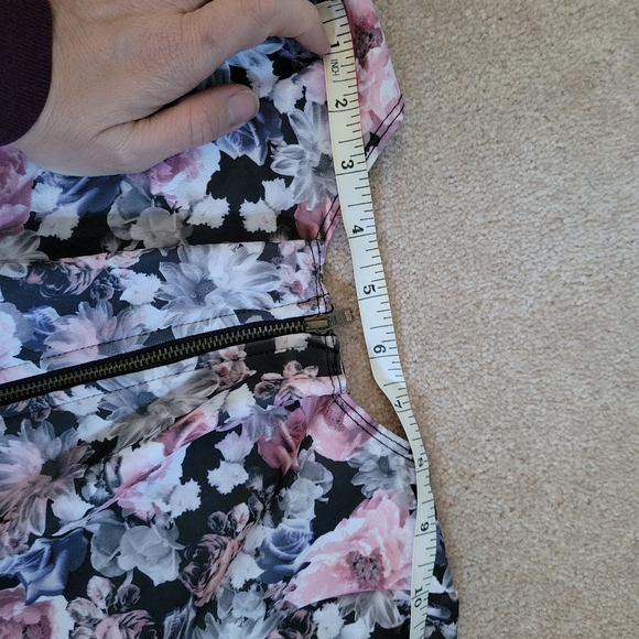 Floral dress - Picture 8 of 9